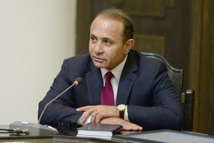 hovik_abrahamyan3.thumb