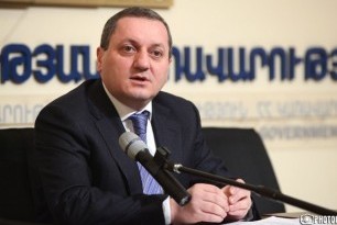 artem_movsisyan.thumb (1)