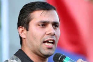 f568a310065f6f_568a310065f83.thumb