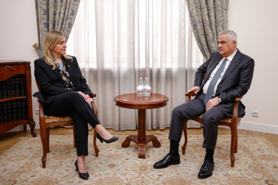 16228-am-1-_x363-quality(90)