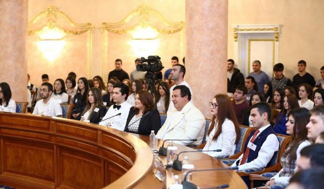 580440984-1386927699462973-9093378355914412427-n-1762841625064-770x_