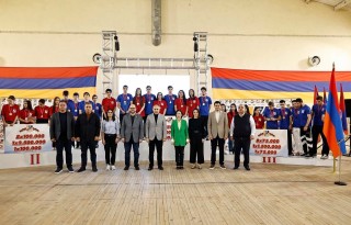 587226821_4206343889692880_3692623224430343370_n